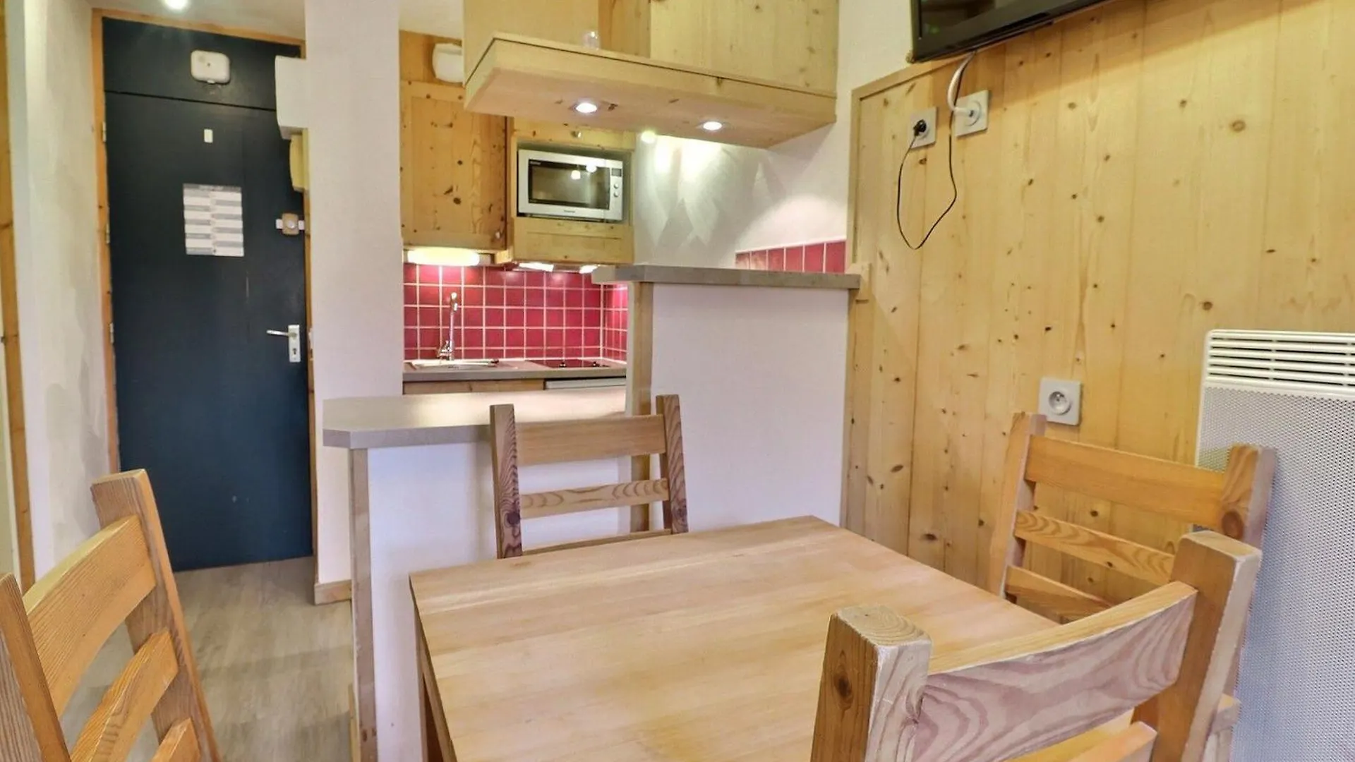Charmant Studio Divisible Skis Aux Pieds, 4 Pers, Proche Commerces Et Remontees, Animaux Admis - Fr-1-182-198 Les Allues Apartment